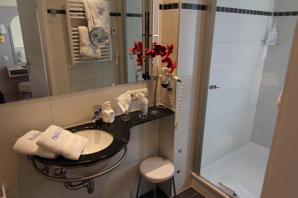 Sletz Parkhotel Gießen Buitenkant foto